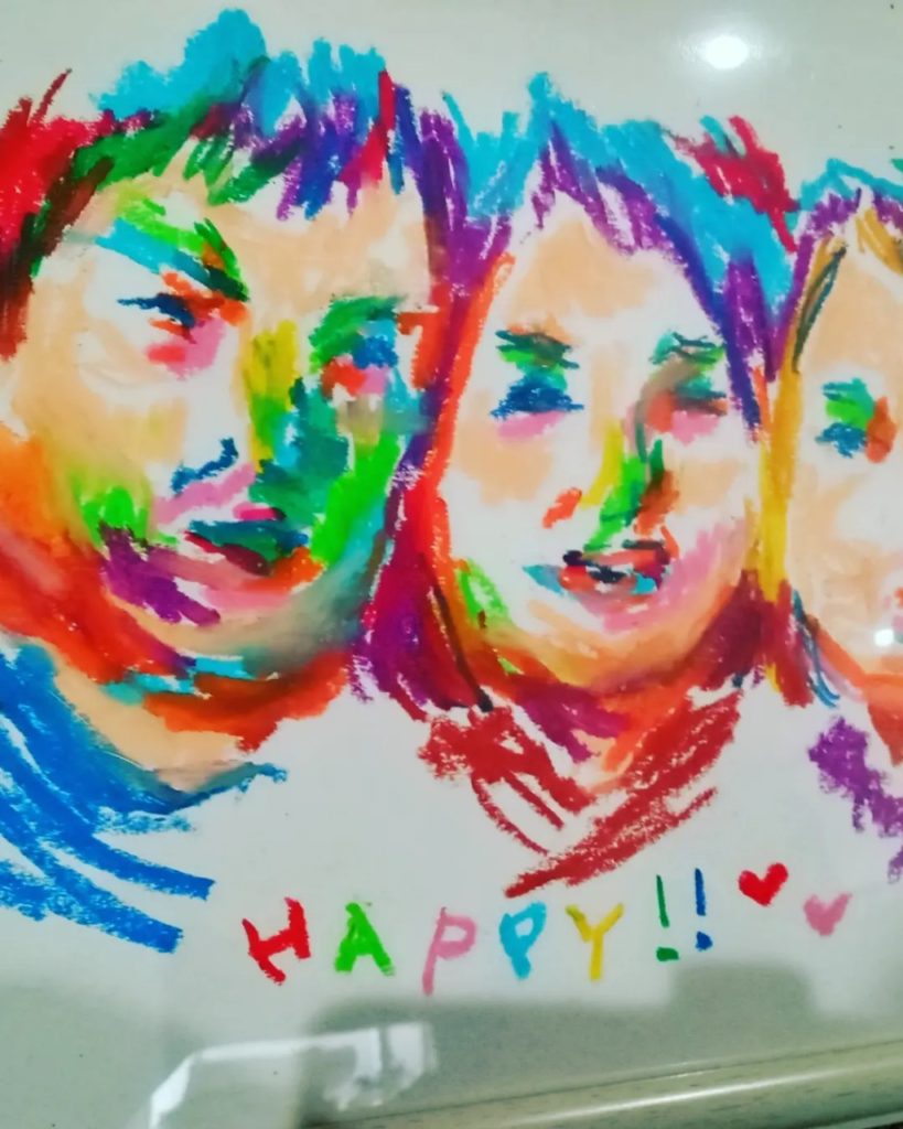クレヨンの似顔絵